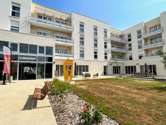 Domitys L'Orangerie Aparthotel Sens Exterior photo